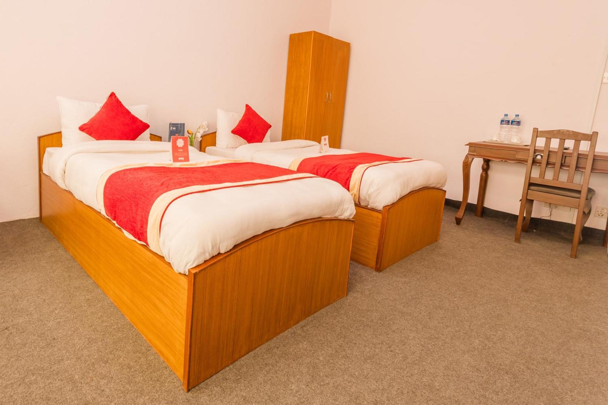 OYO 135 Lost Garden Apartment&Guest House Kathmandu Exterior foto